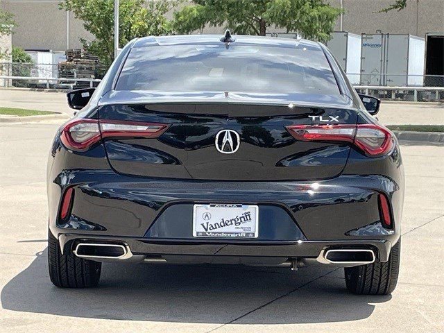 Used 2025 Acura TLX w/ Technology Package image 5
