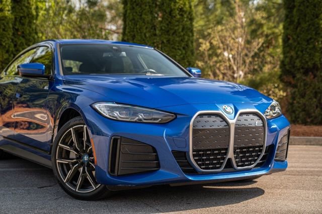 Used 2023 BMW i4 eDrive40 w/ M Sport Package image 6