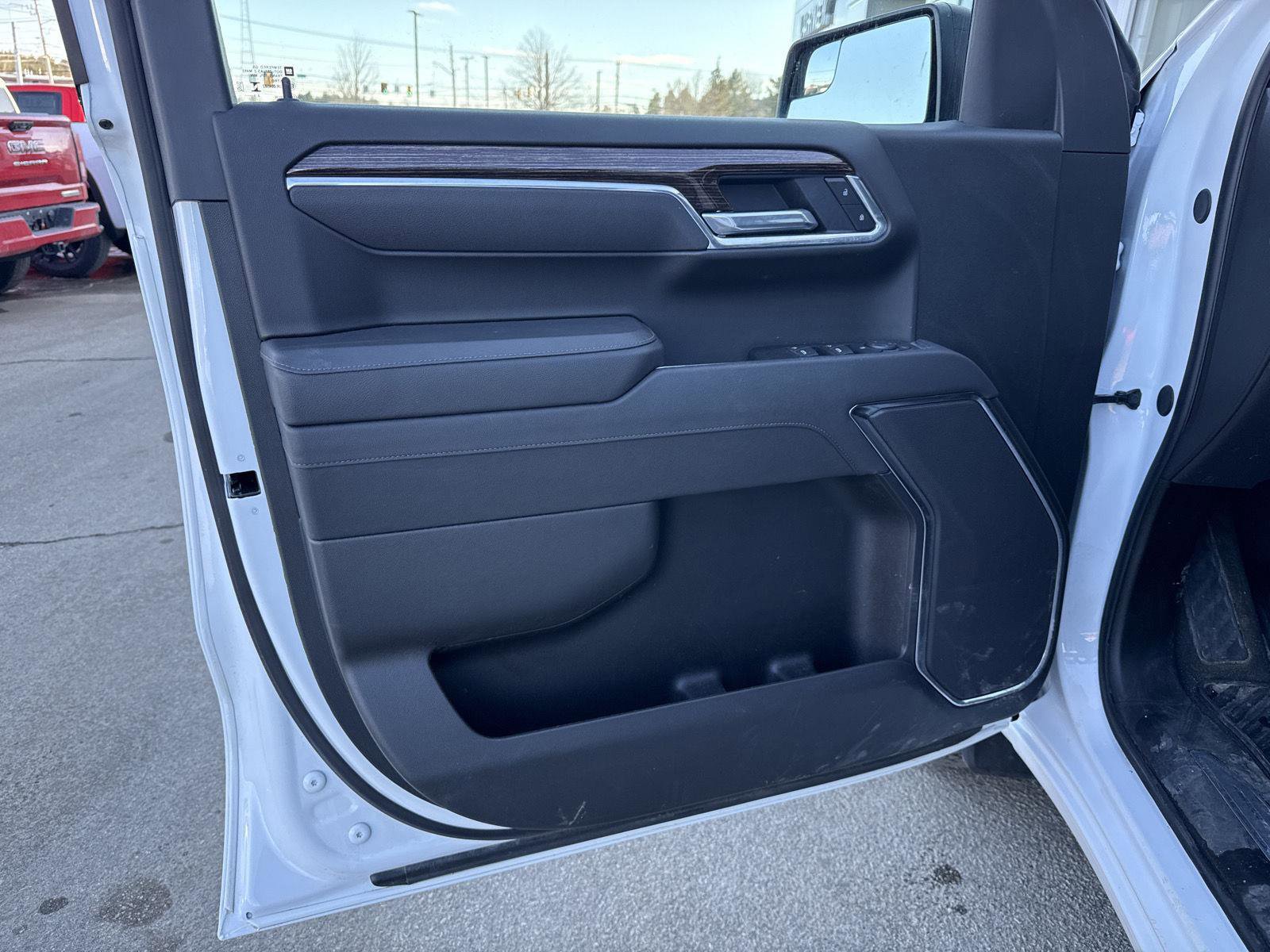 New 2026 GMC Sierra 1500 Elevation image 17