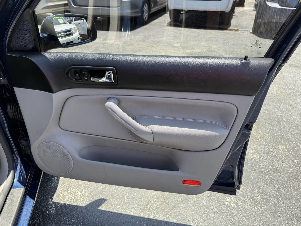 Used 2003 Volkswagen Jetta GLS FWD image 29