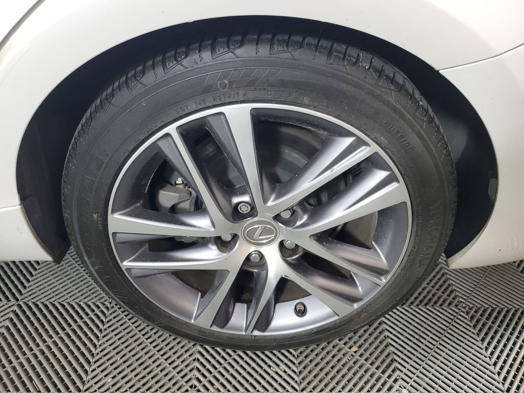 Used 2018 Lexus IS 300 w/ Accessory Package 2 RWD image 9