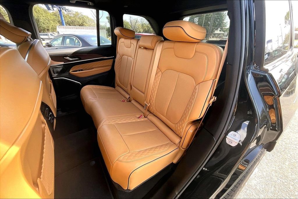 Used 2022 Jeep Grand Cherokee Summit image 19