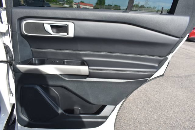 Used 2023 Ford Explorer XLT w/ Equipment Group 202A AWD/4WD image 44