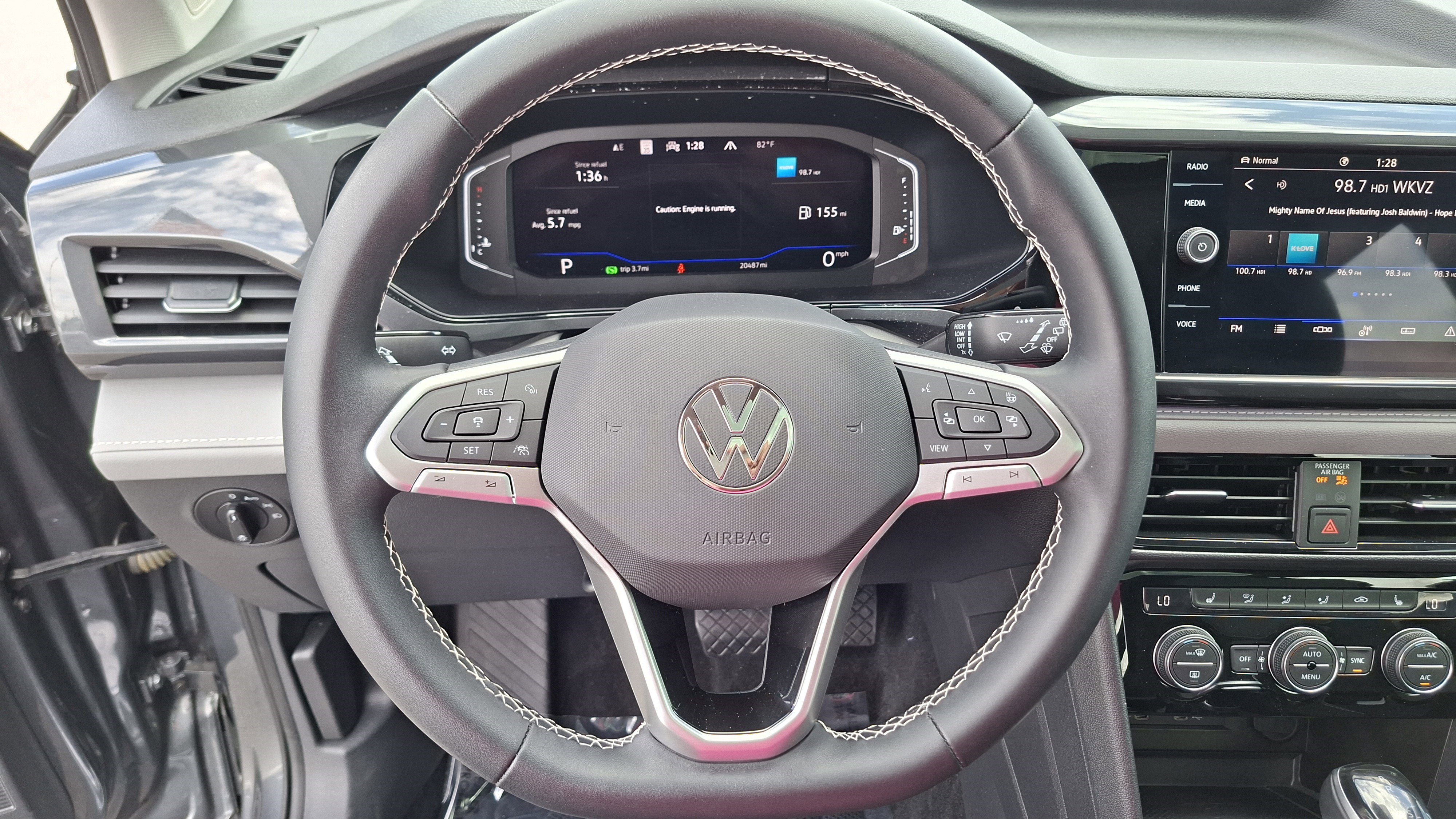 Used 2023 Volkswagen Taos SEL AWD/4WD image 11