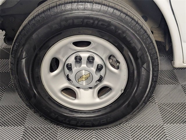 Used 2022 Chevrolet Express 2500 w/ Driver Convenience Package image 8
