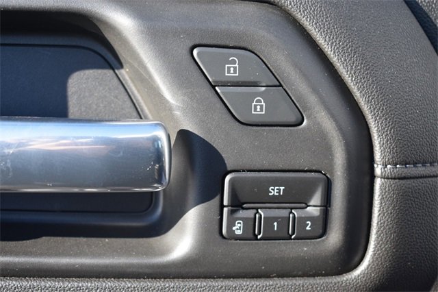 Certified 2020 GMC Sierra 3500 Denali w/ Denali Ultimate Package image 27