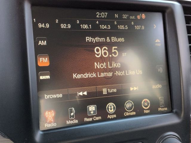 Used 2016 RAM 1500 Laramie AWD/4WD image 23