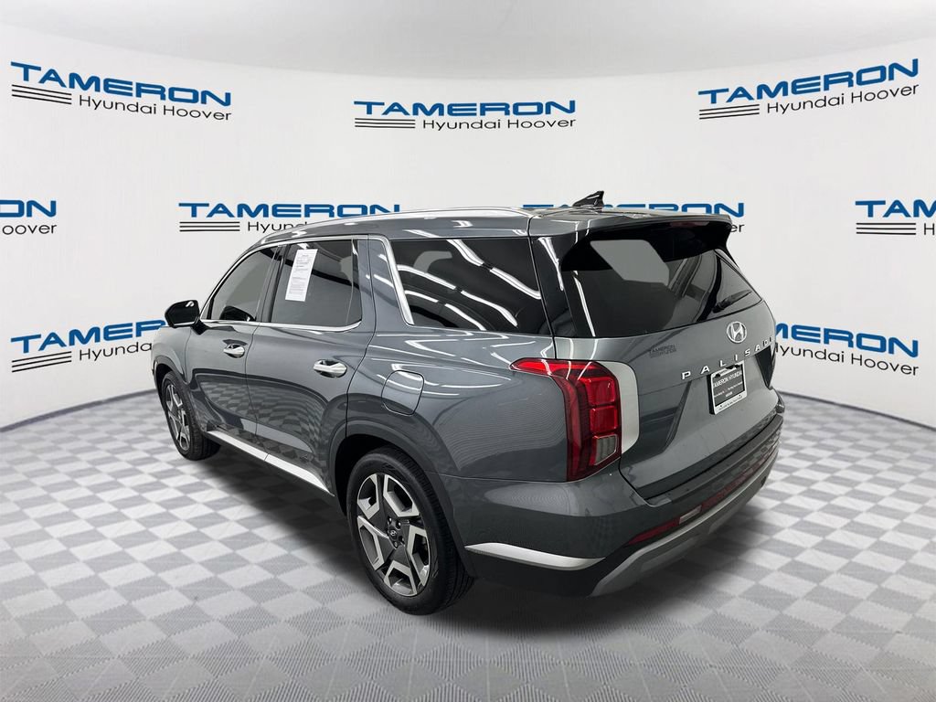 Used 2025 Hyundai Palisade SEL FWD image 3