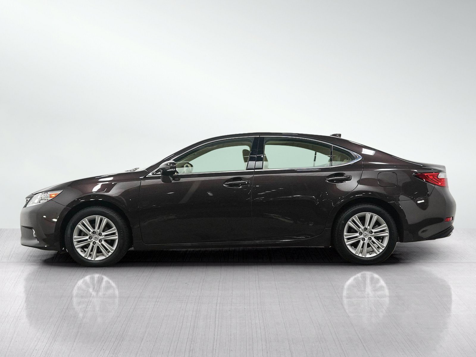 Used 2015 Lexus ES 350 w/ Premium Package FWD image 2