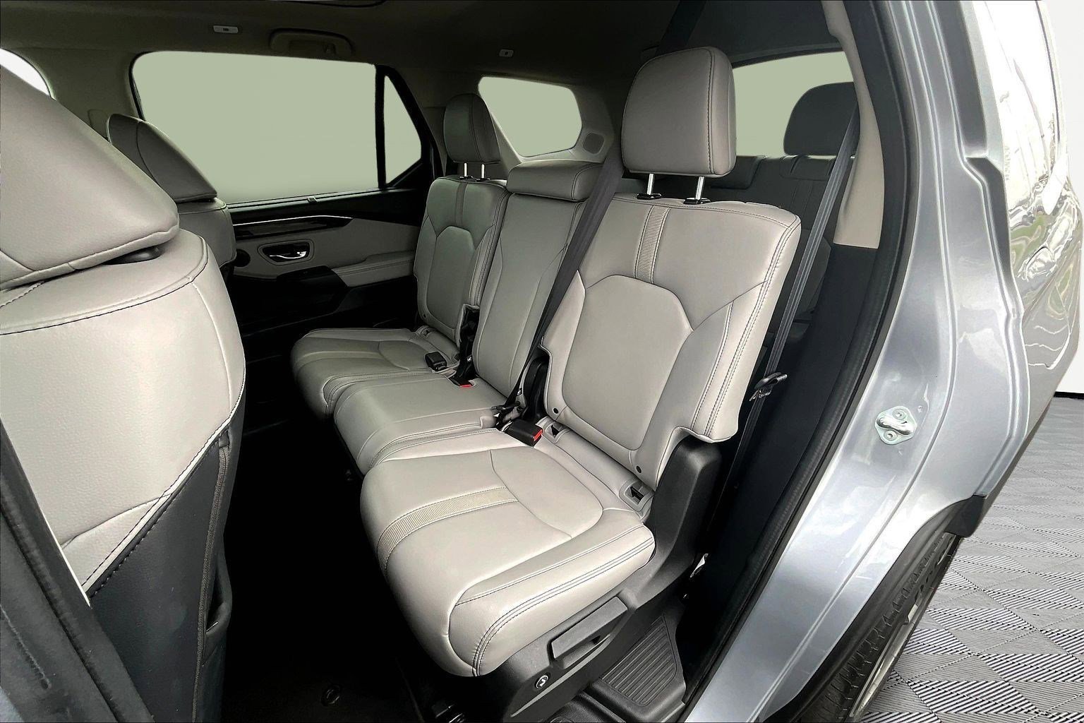 Used 2023 Honda Pilot Touring image 22