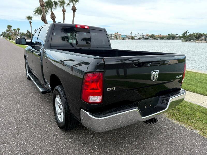 Used 2018 RAM 1500 Classic SLT image 9