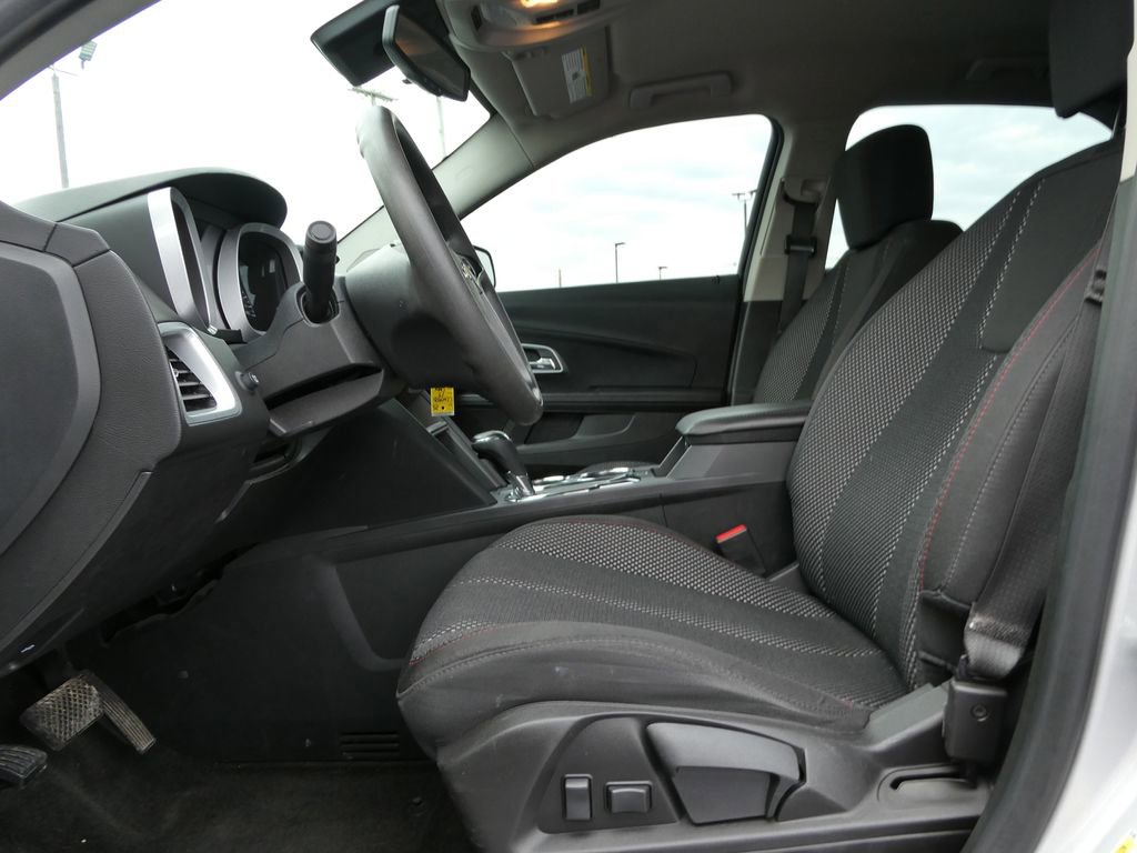 Used 2017 Chevrolet Equinox LS image 20