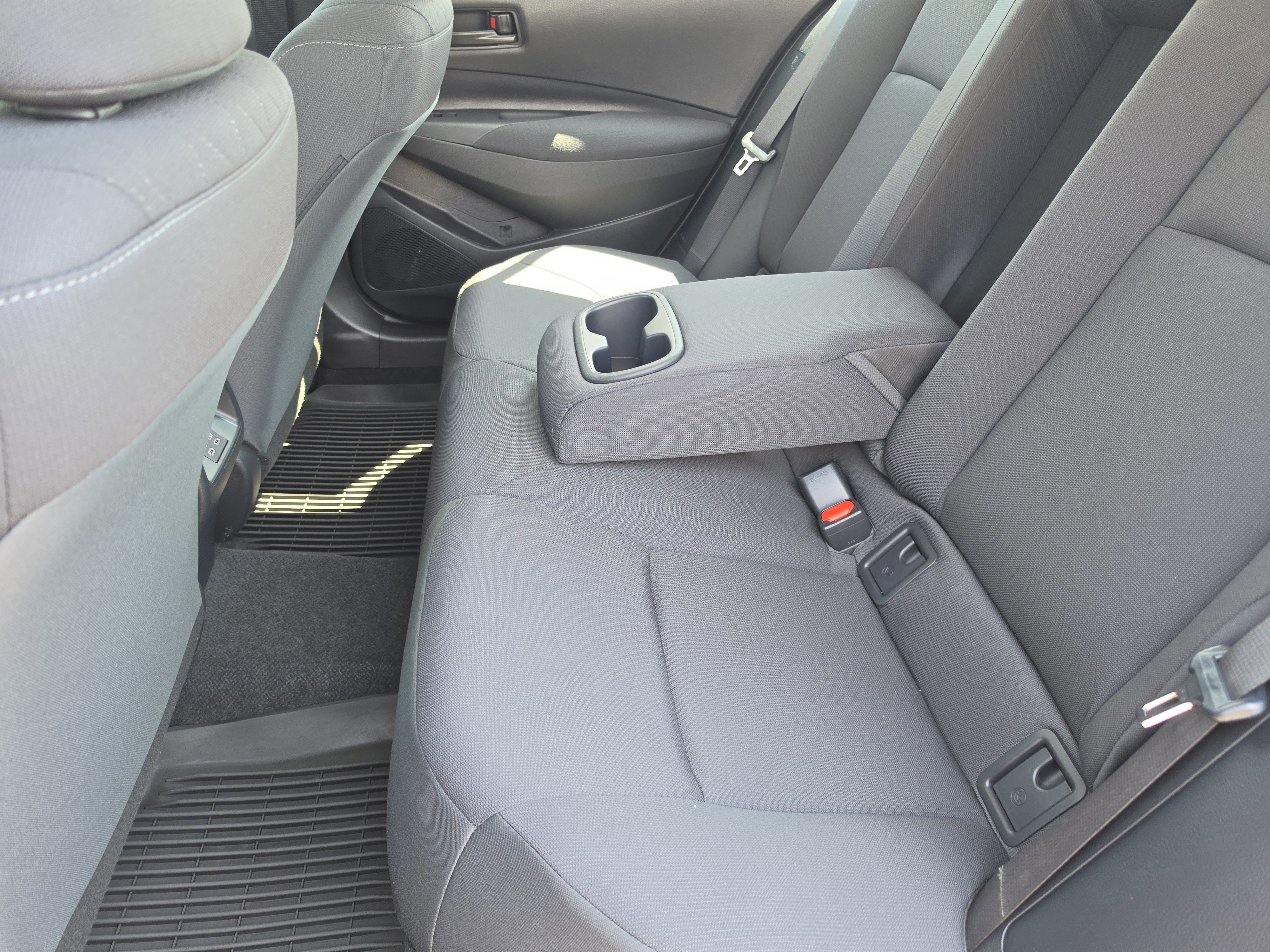 Used 2023 Toyota Corolla LE FWD image 10