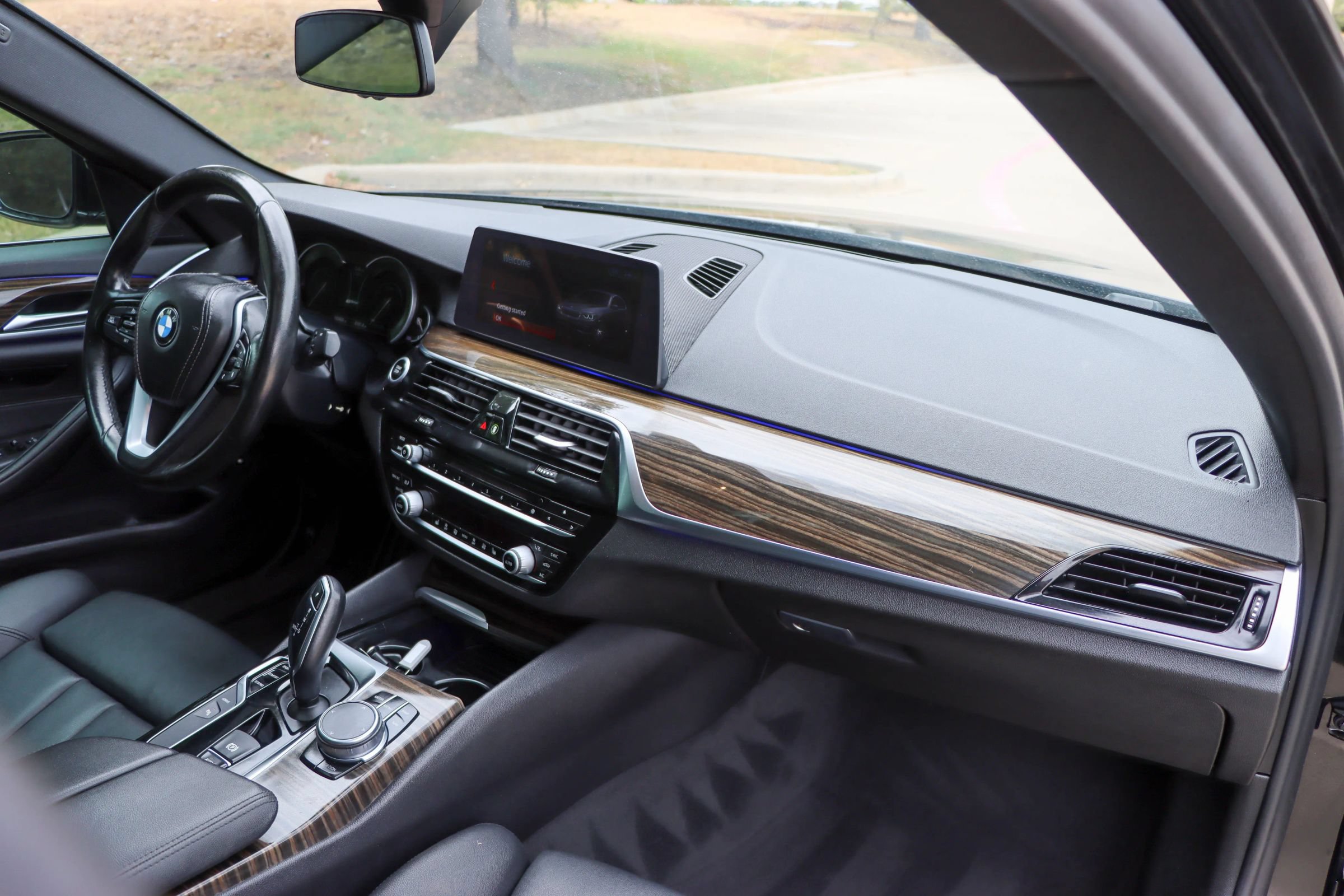 Used 2018 BMW 530e RWD image 23
