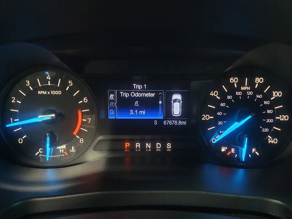 Used 2017 Ford Explorer XLT AWD/4WD image 23
