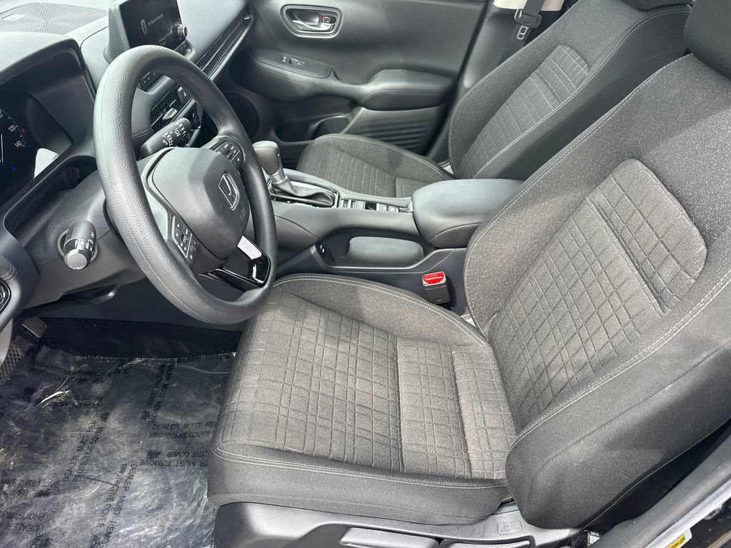 Used 2024 Honda HR-V LX image 9