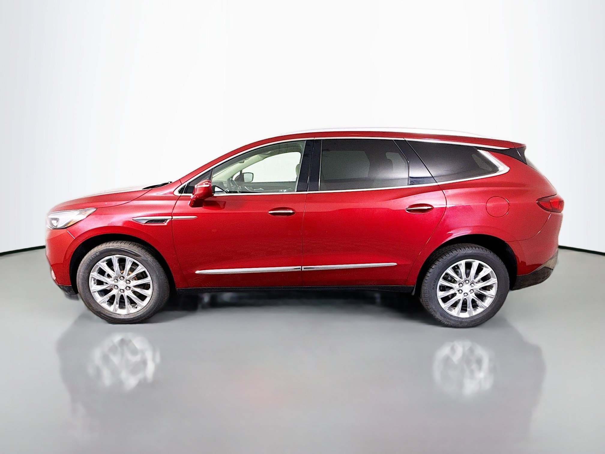 Used 2019 Buick Enclave Essence image 6