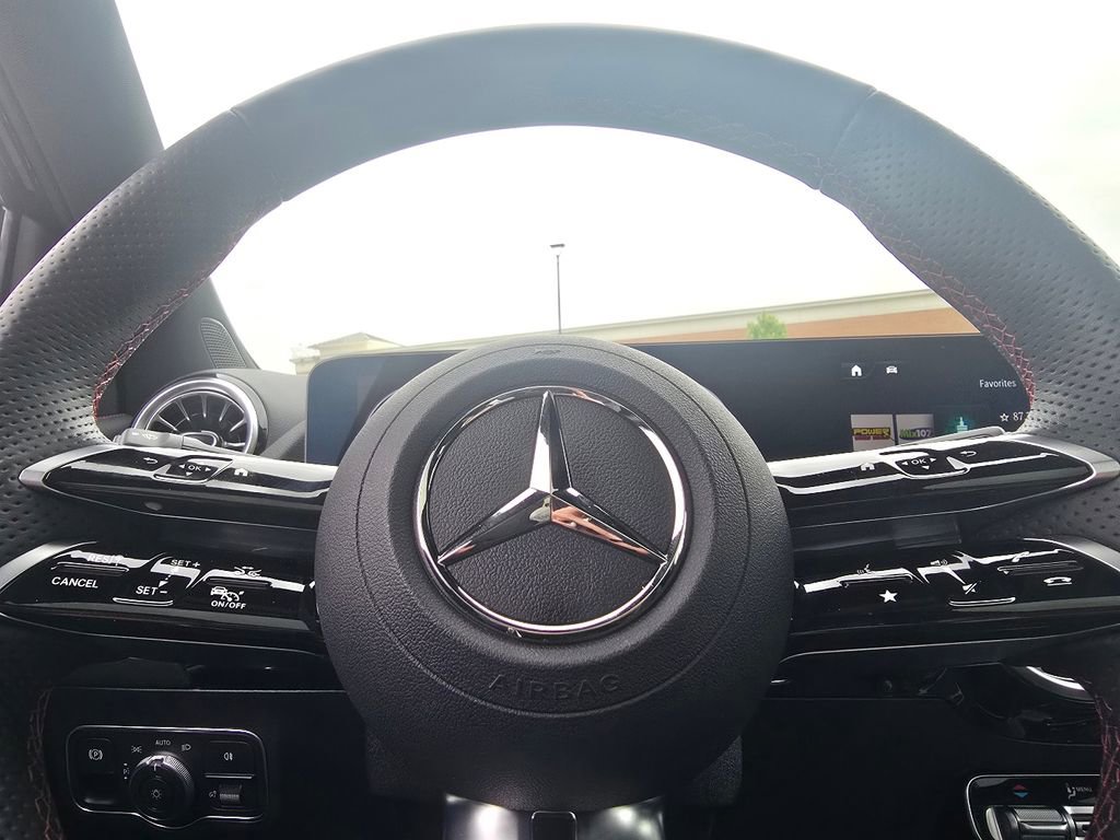 Certified 2026 Mercedes-Benz GLA 250 4MATIC image 27