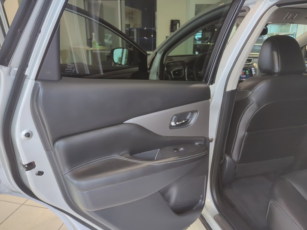 Used 2023 Nissan Murano SL w/ SL Moonroof Package image 31