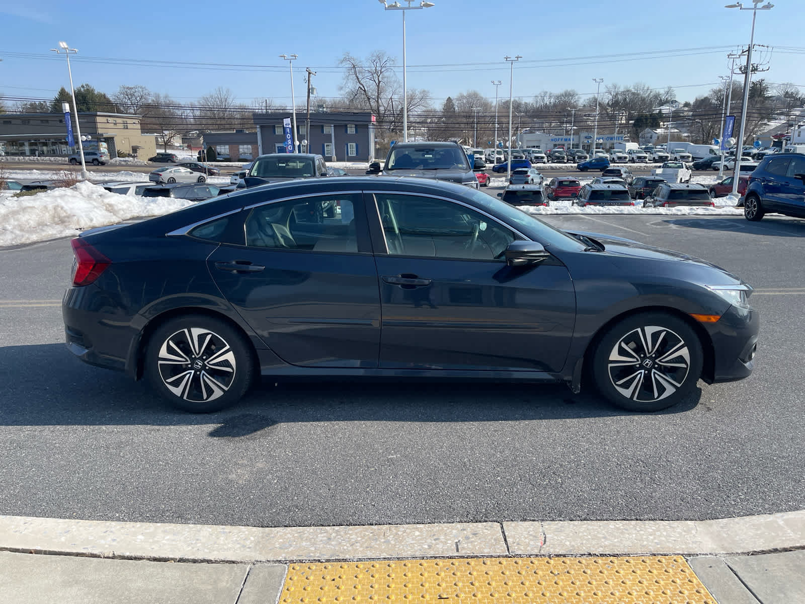 Used 2016 Honda Civic EX-L image 6