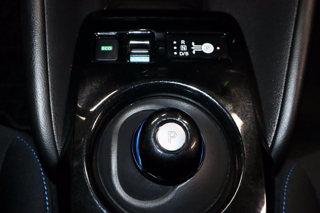 Certified 2024 Nissan Leaf SV Plus FWD image 33