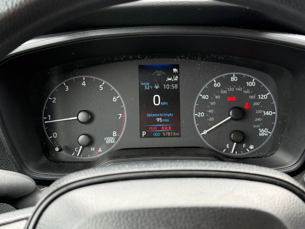 Certified 2024 Toyota Corolla LE image 28