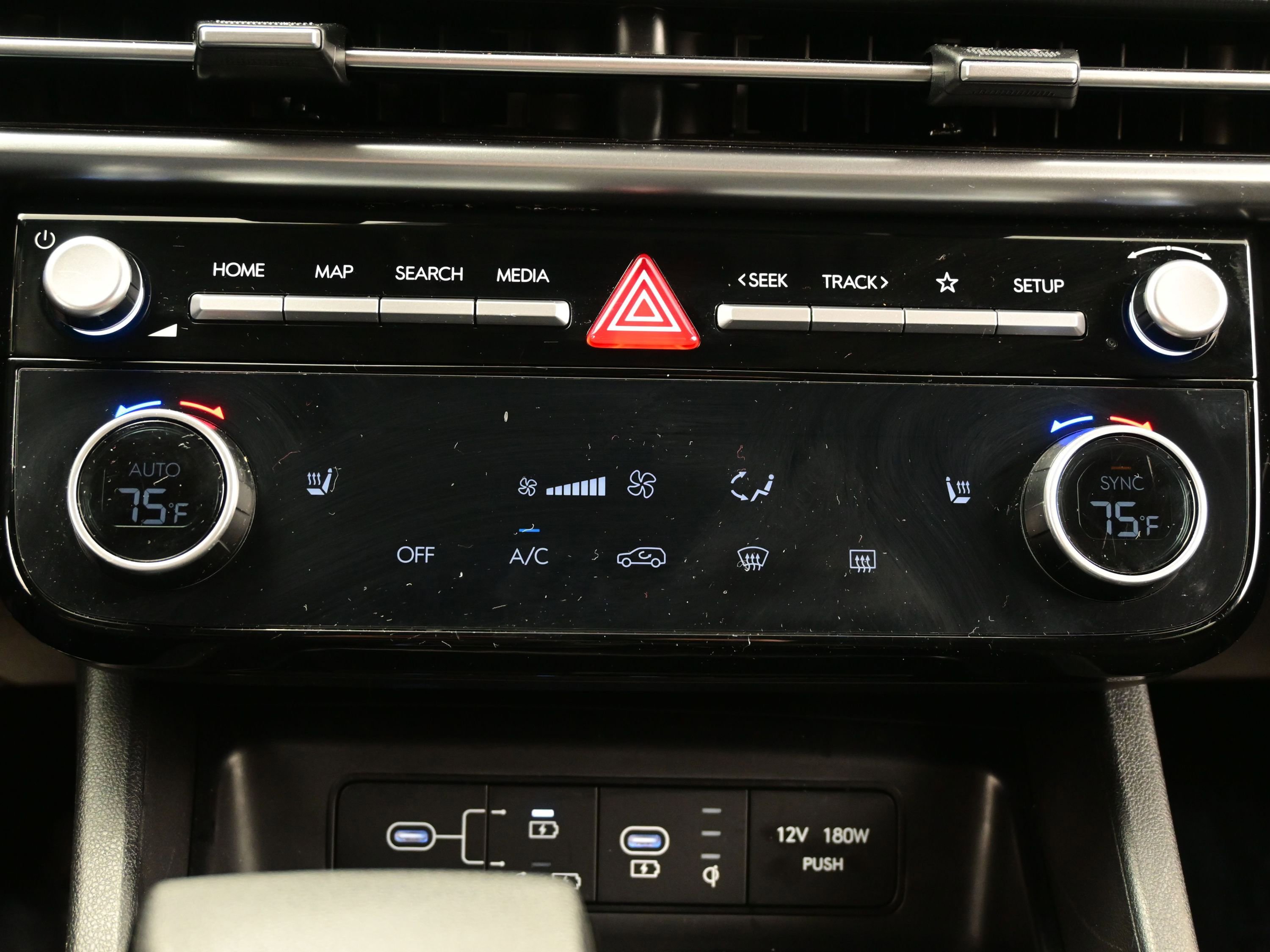 Certified 2025 Hyundai Tucson SEL image 20