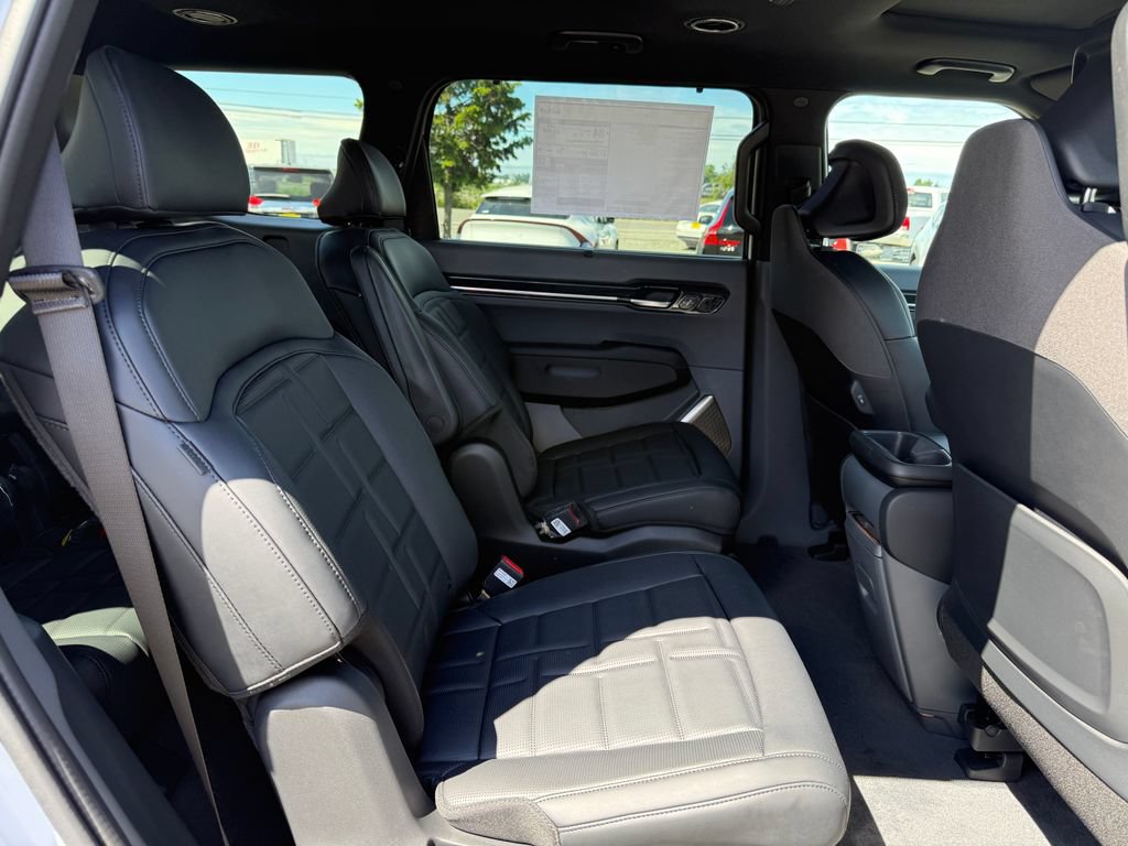 New 2026 Kia EV9 Land w/ Nightfall Edition Package AWD/4WD image 13