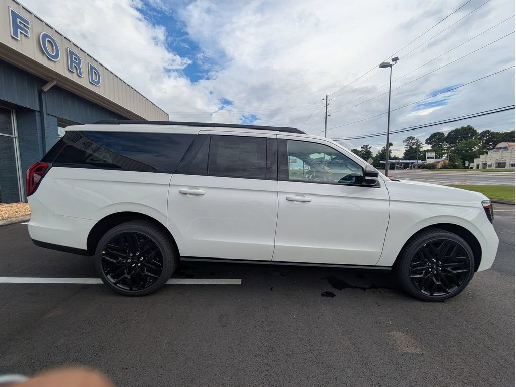 New 2027 Ford Expedition Max Platinum w/ Stealth Performance Package AWD/4WD image 4