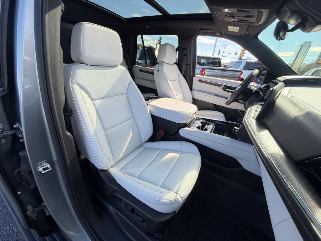 Certified 2025 Chevrolet Tahoe Premier AWD/4WD image 21