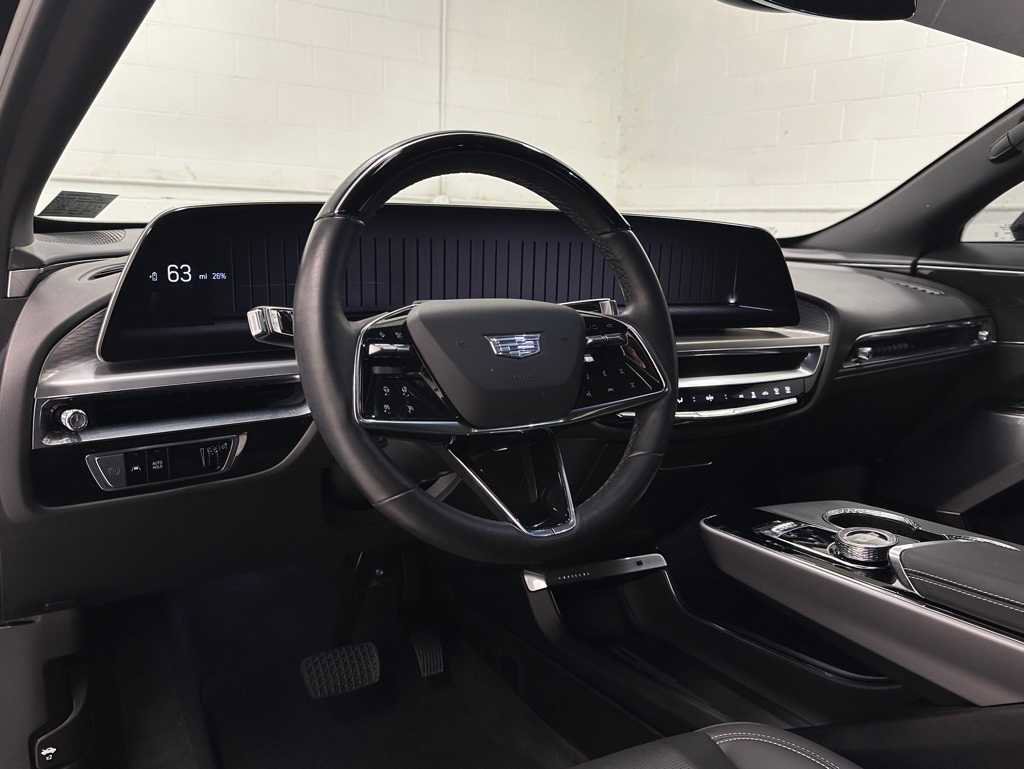 Used 2024 Cadillac Lyriq Luxury image 10
