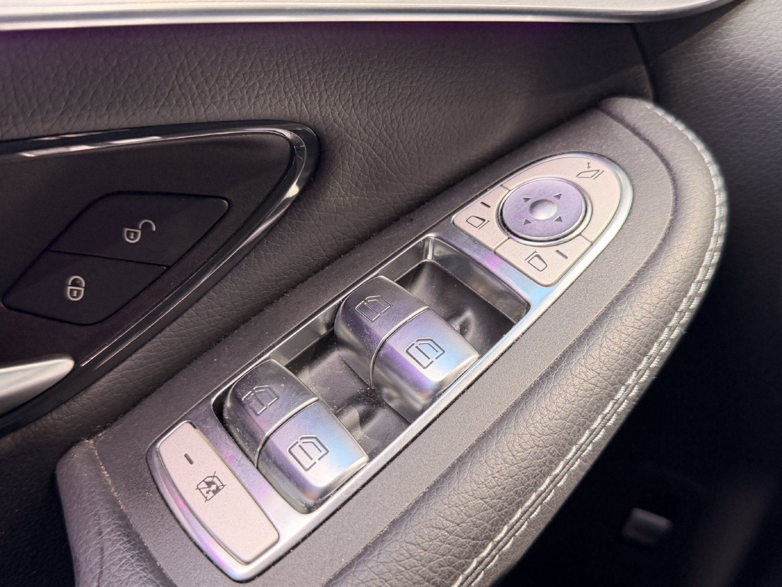 Certified 2022 Mercedes-Benz GLC 300 4MATIC image 23
