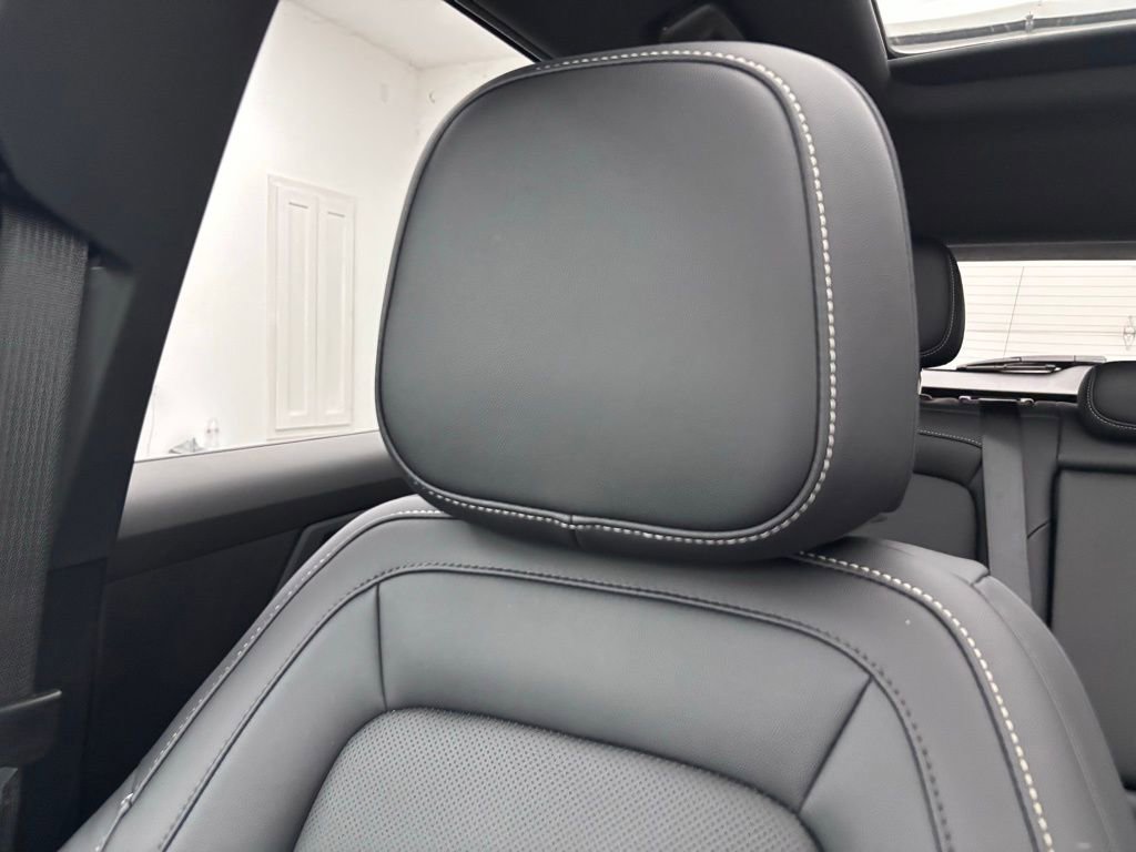 New 2026 GMC Terrain Elevation w/ Elevation Premium Package image 34