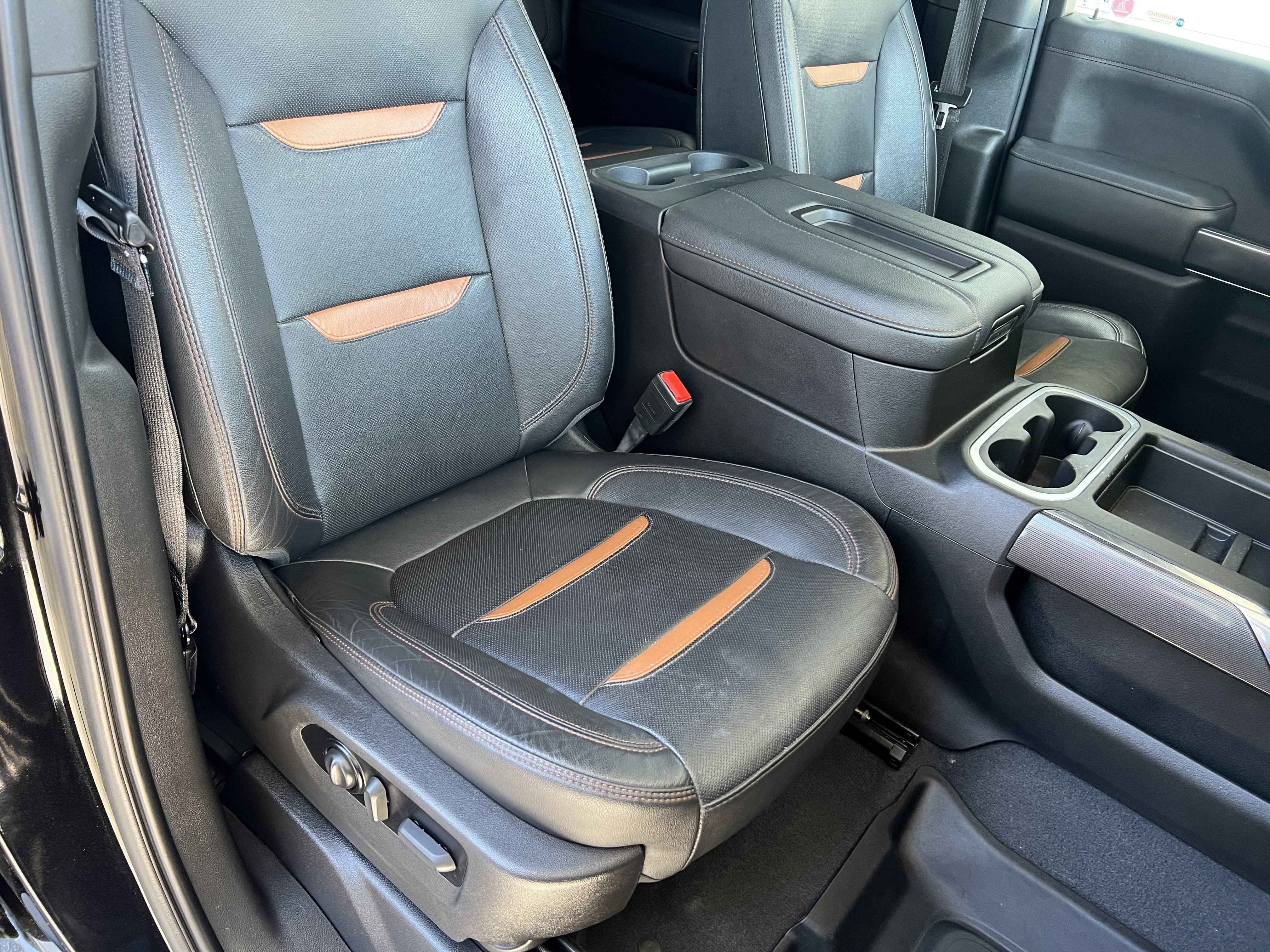 Used 2021 GMC Sierra 1500 AT4 image 24