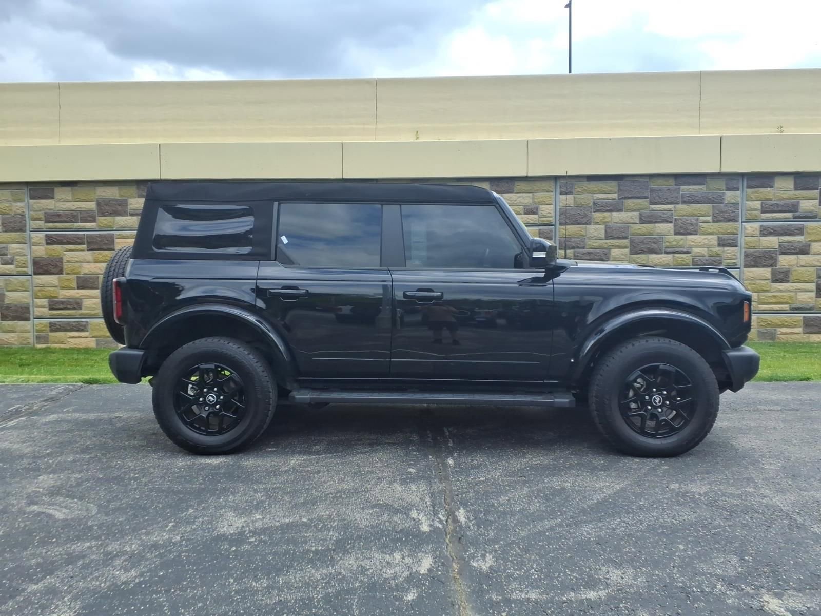 Used 2024 Ford Bronco Outer Banks AWD/4WD image 12