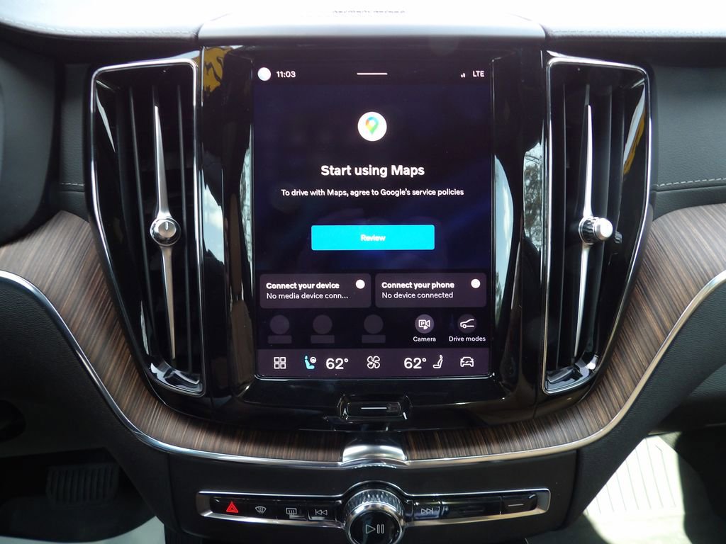 Used 2023 Volvo XC60 B5 Ultimate w/ Climate Package FWD image 20