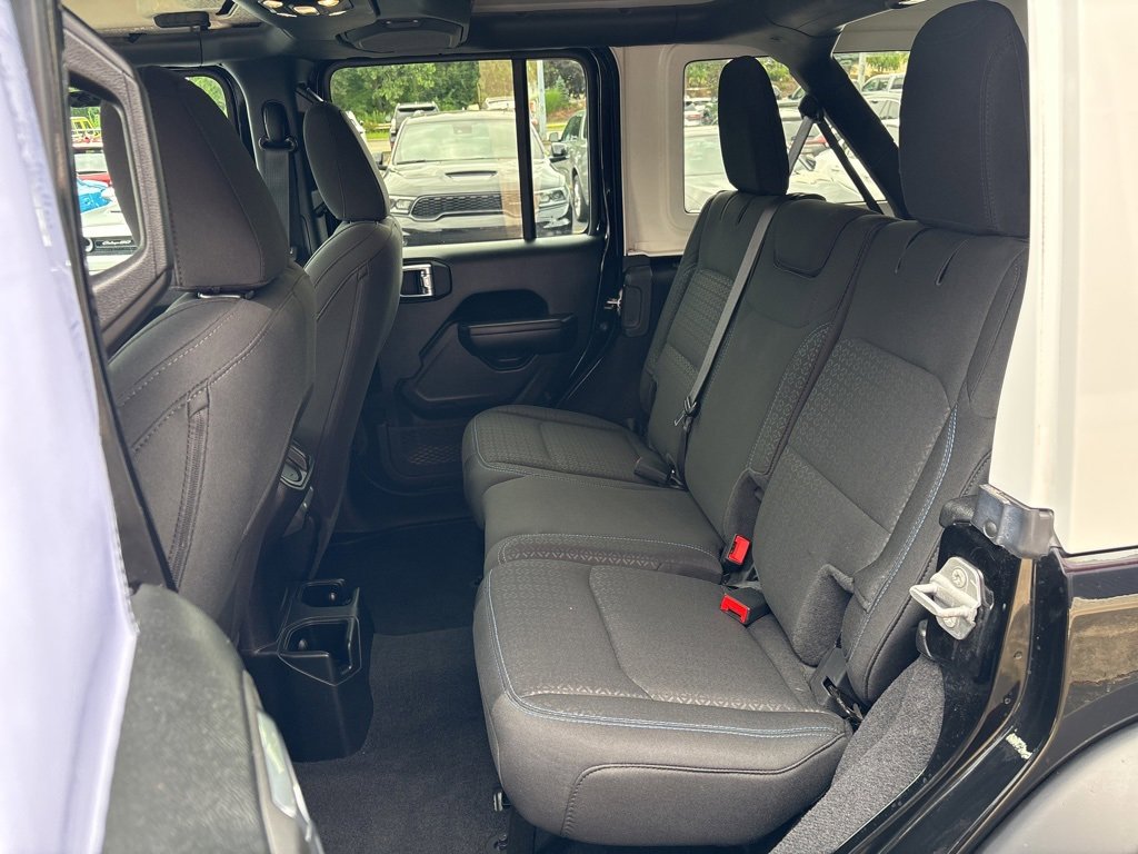 Used 2021 Jeep Wrangler Unlimited Islander image 43