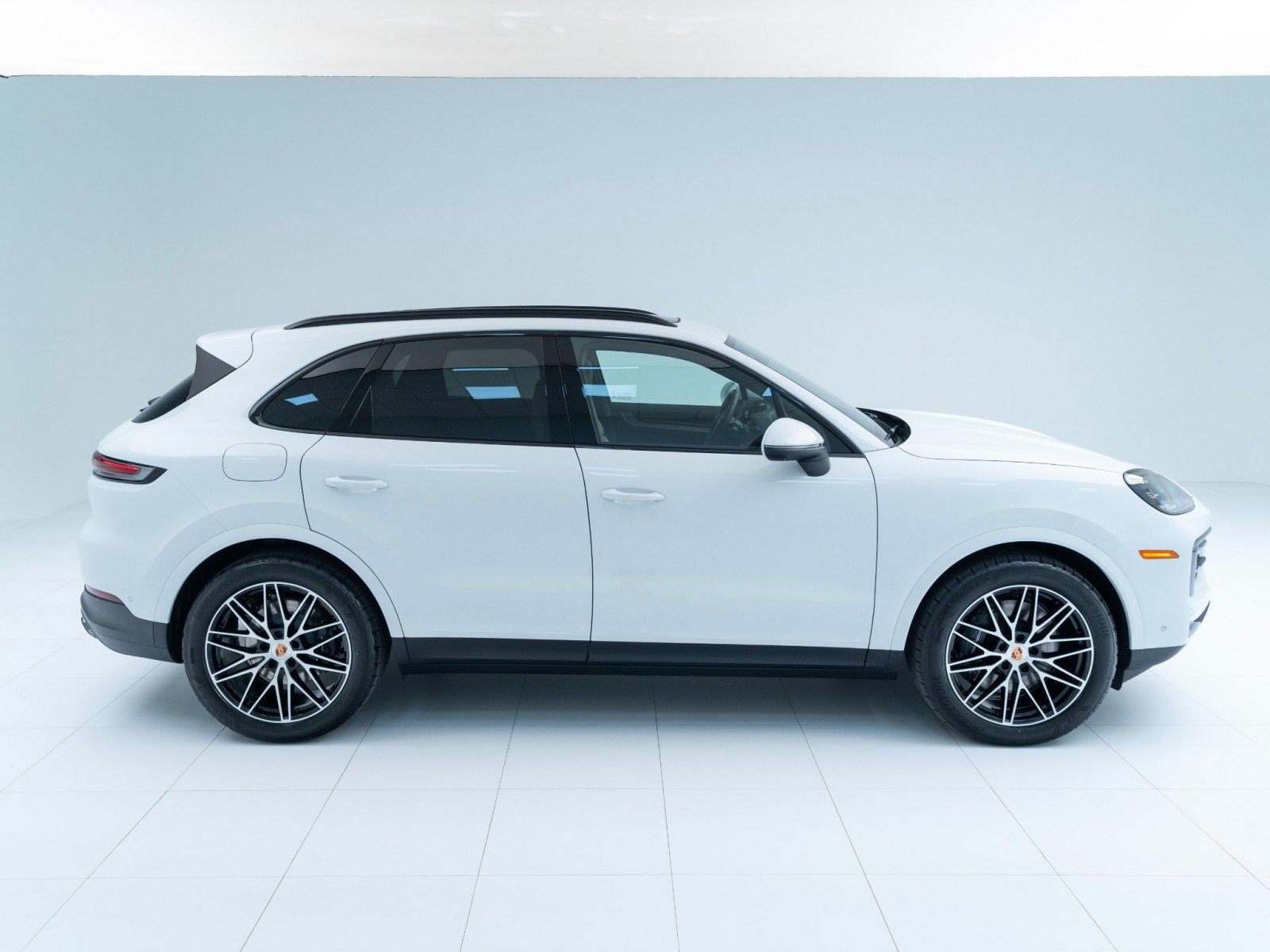 Used 2026 Porsche Cayenne AWD/4WD image 8
