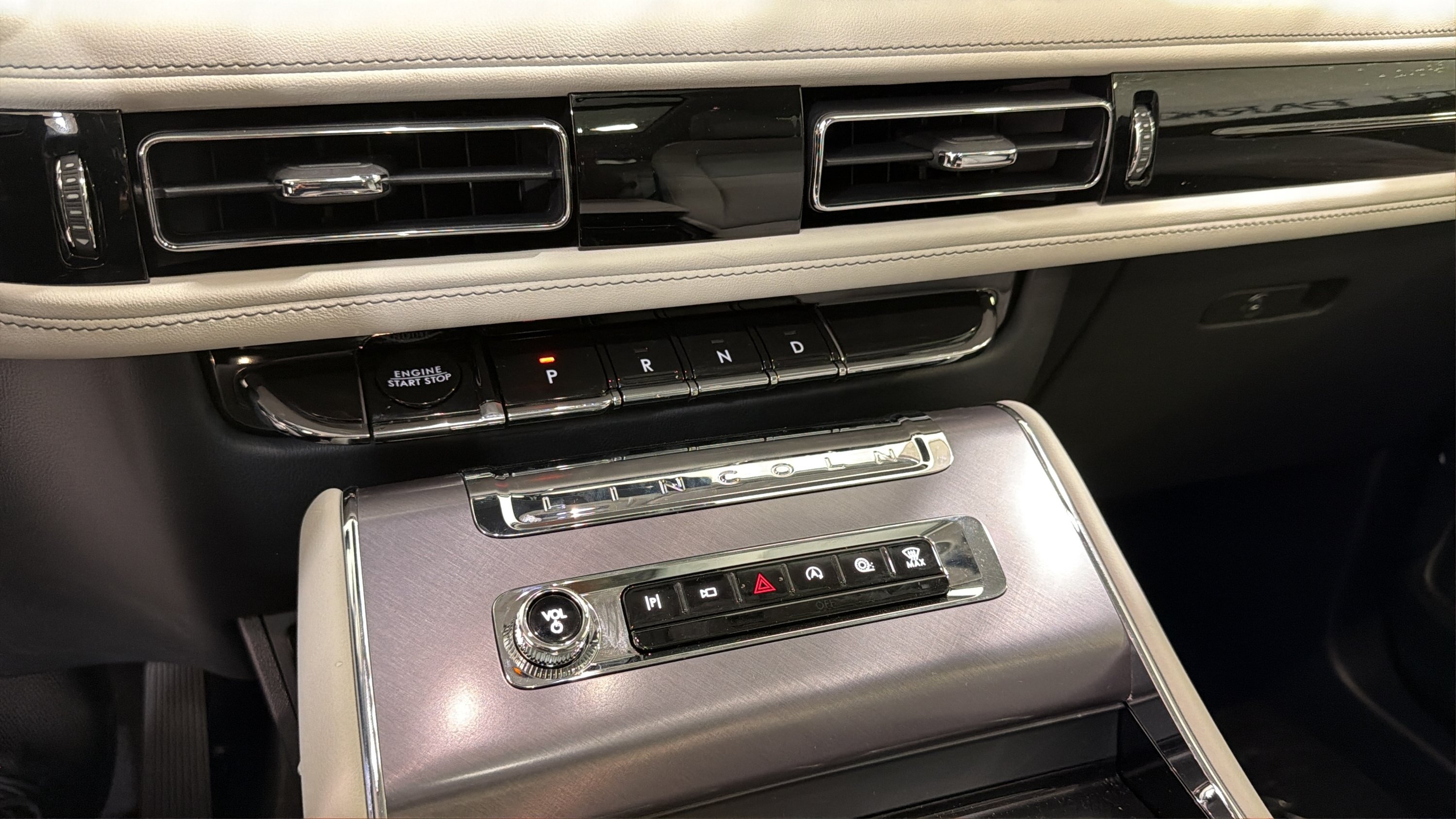 New 2027 Lincoln Aviator 2WD image 20