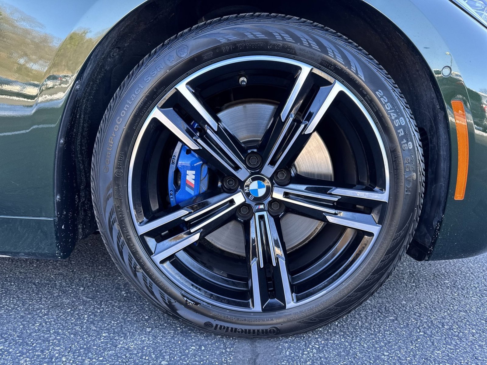 Used 2023 BMW 440i xDrive Convertible w/ Premium Package image 2