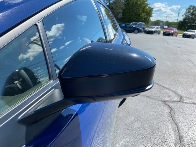 New 2025 Toyota Prius Plug-In Hybrid FWD image 14