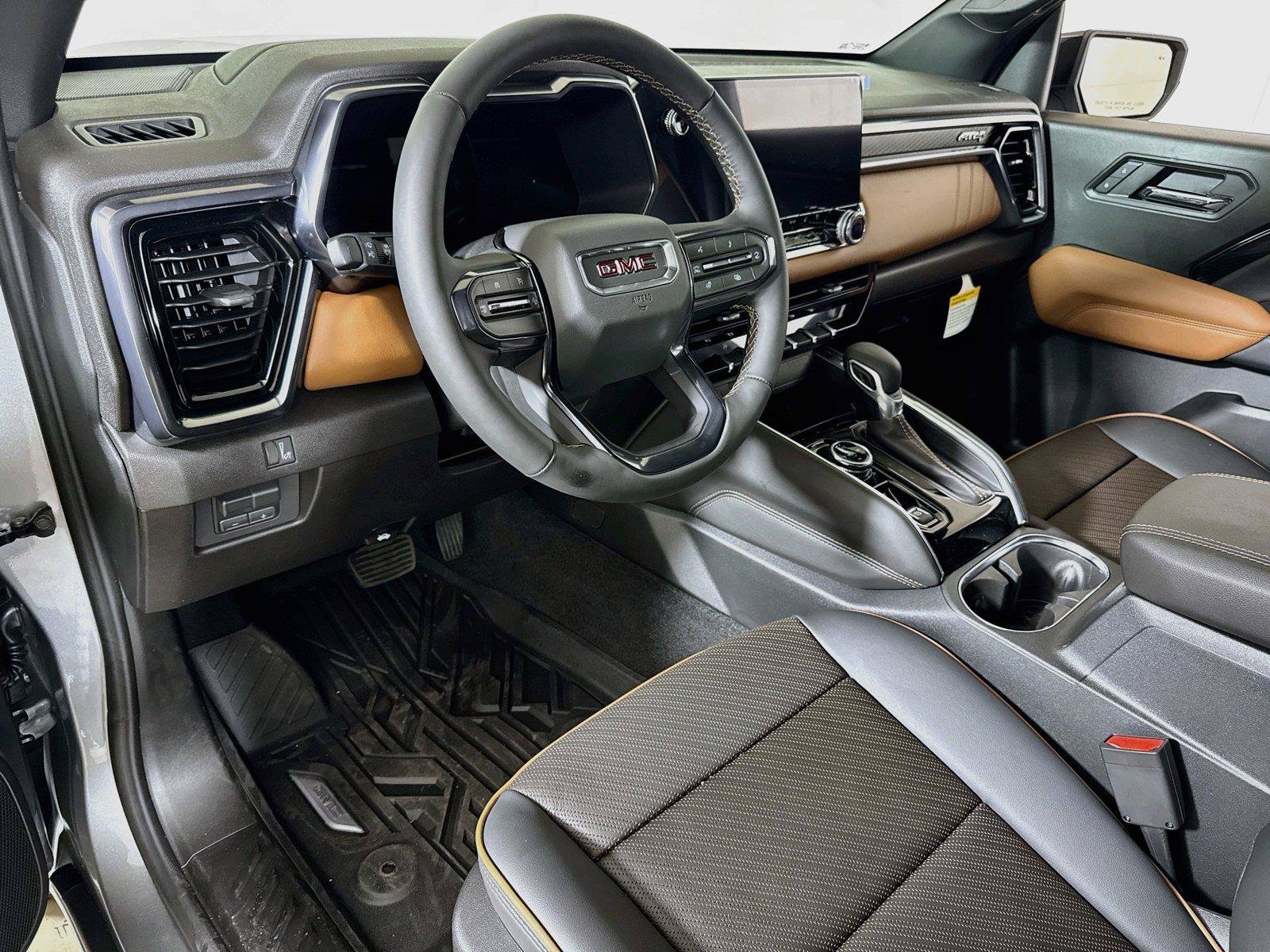 New 2026 GMC Canyon AT4 w/ Technology Plus Package AWD/4WD image 5