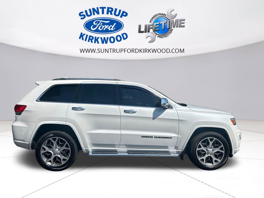 Used 2021 Jeep Grand Cherokee Overland w/ Trailer Tow Group IV RWD image 2
