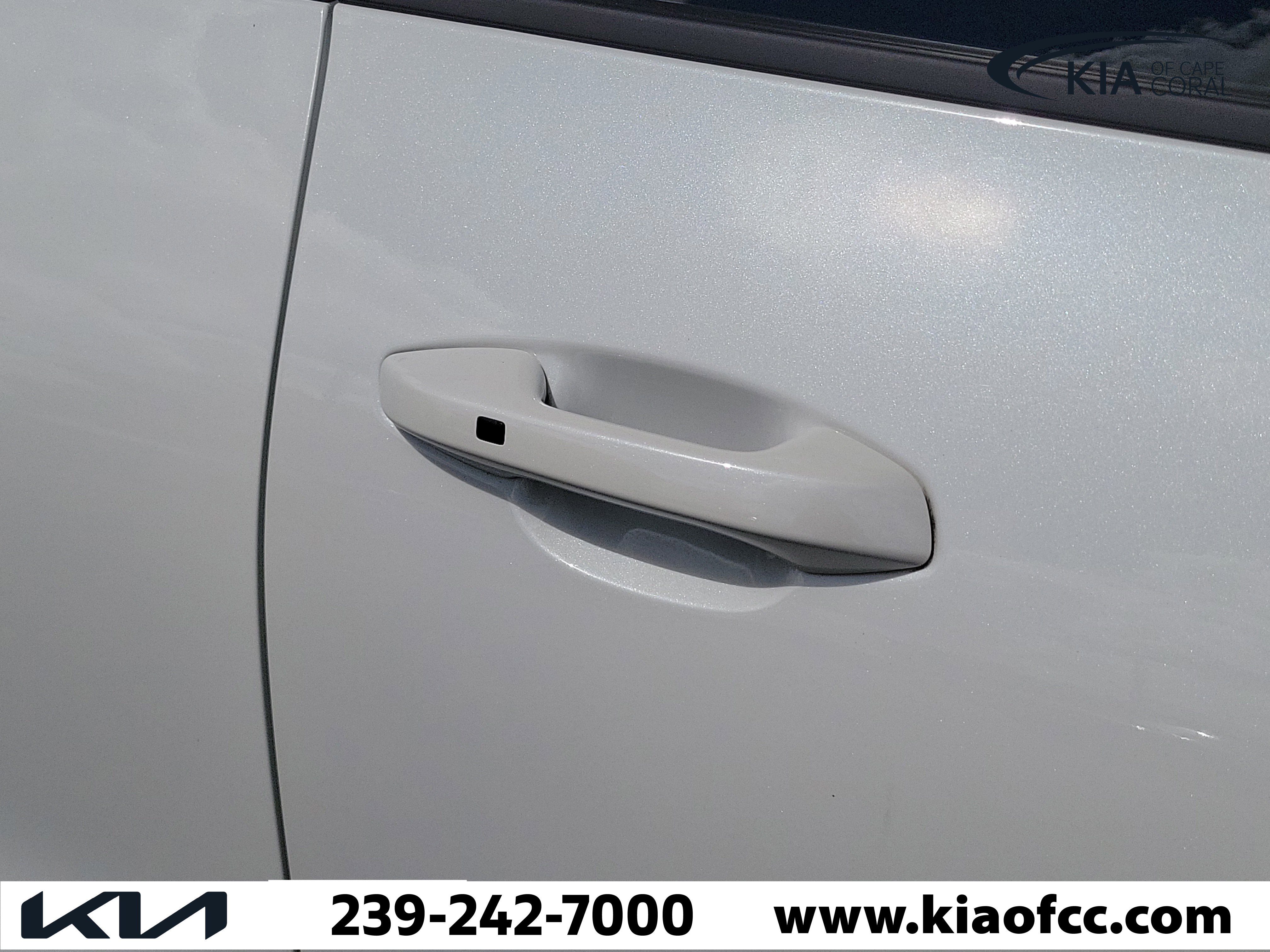 Certified 2025 Kia Seltos S AWD/4WD image 8