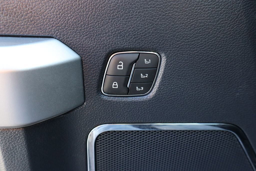 Used 2022 Ford F250 Lariat w/ Lariat Ultimate Package image 33