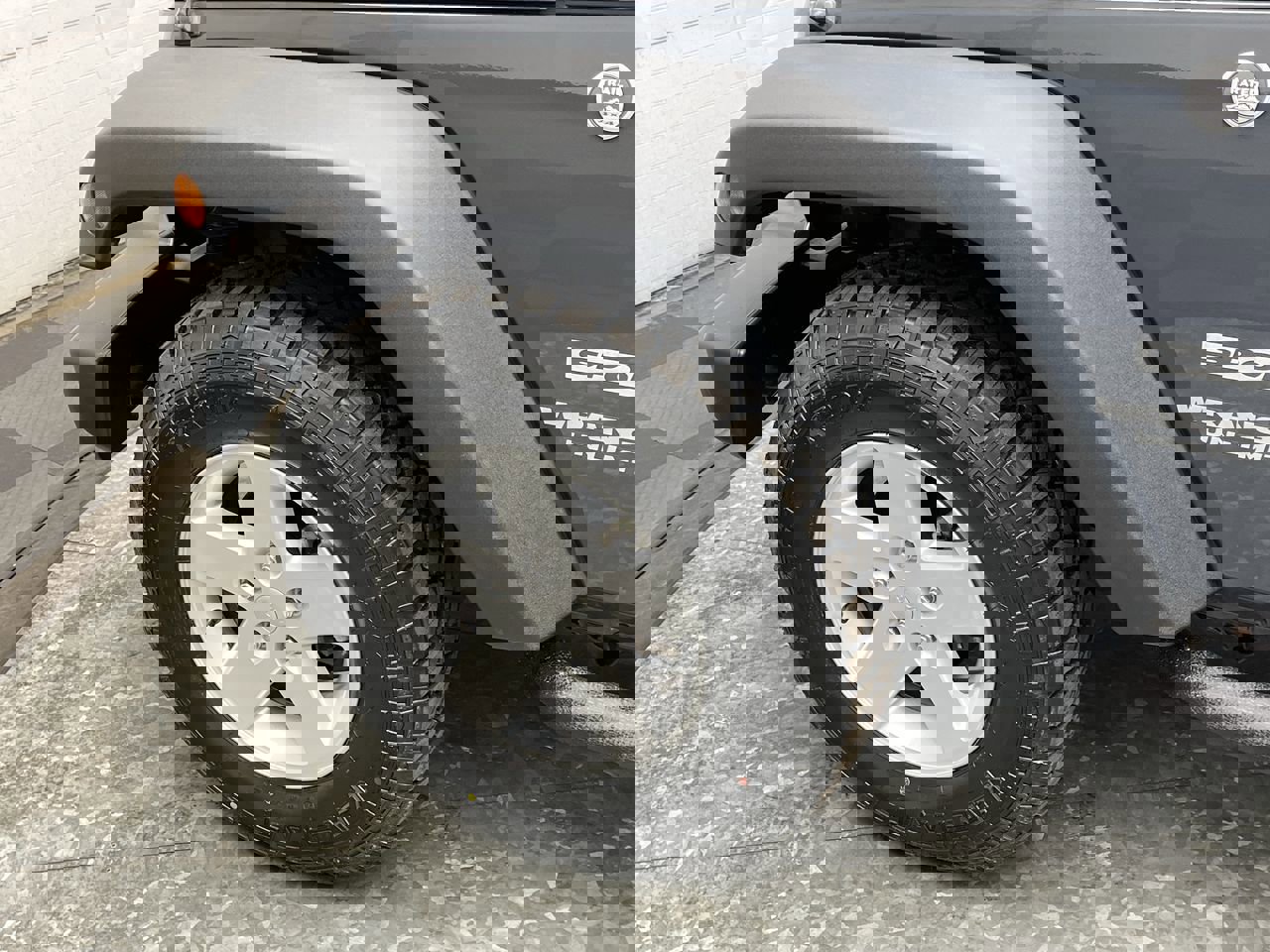 Used 2017 Jeep Wrangler Unlimited Sport w/ Quick Order Package 24S image 27