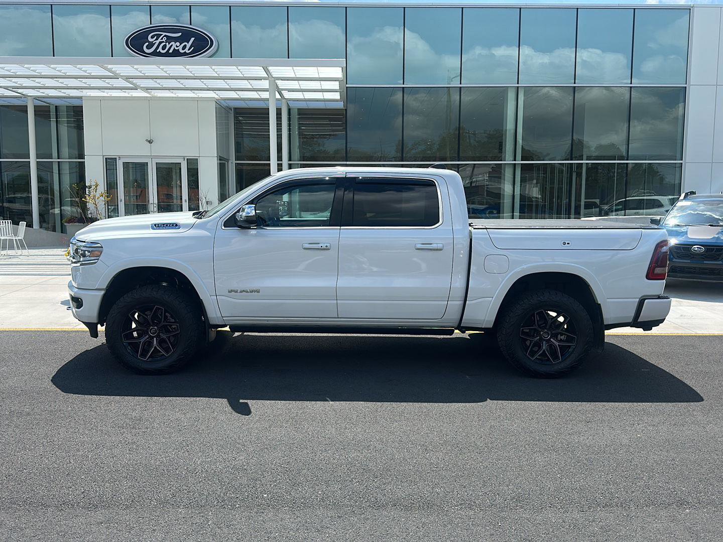Used 2024 RAM 1500 Limited AWD/4WD image 8