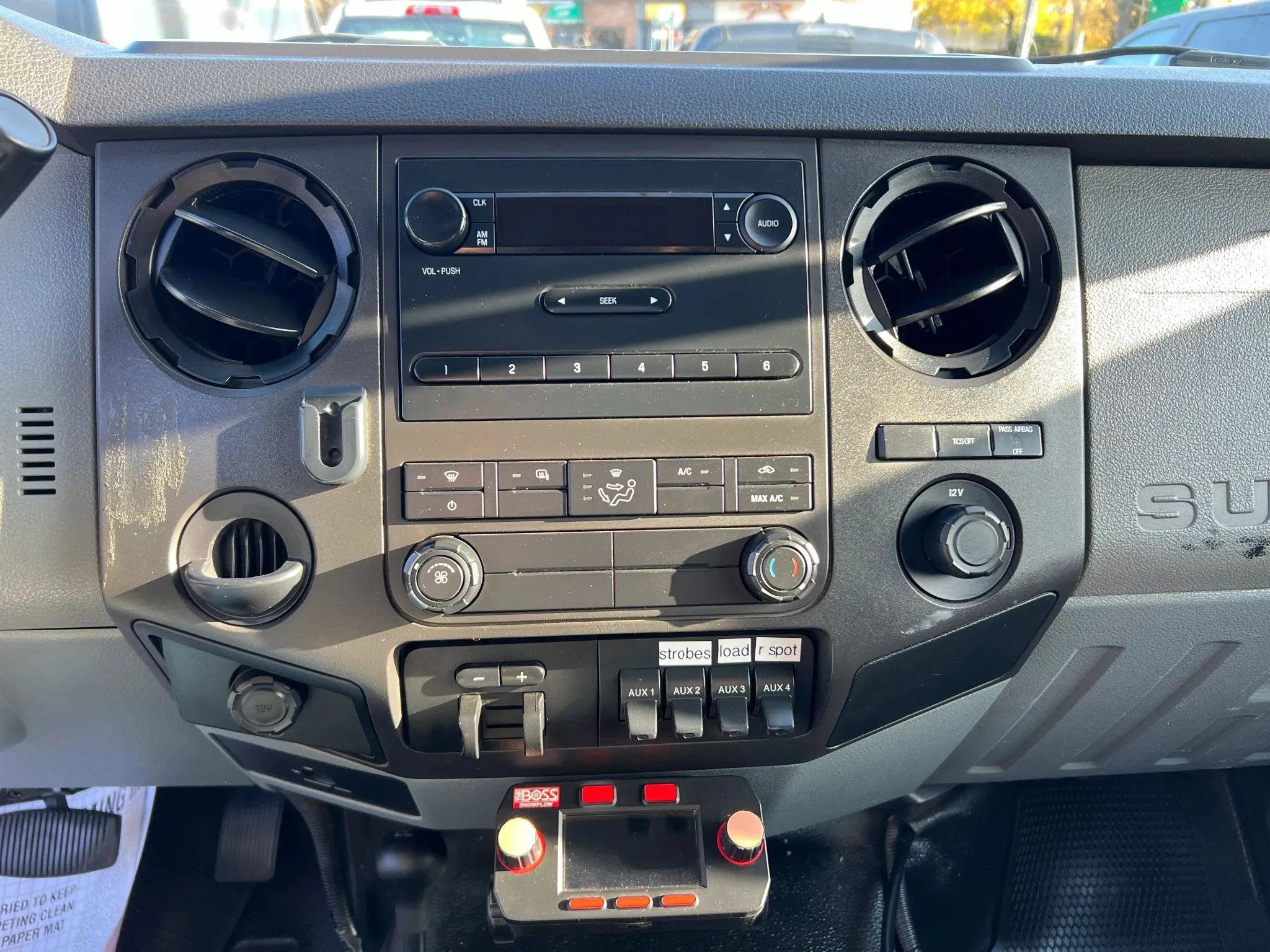 Used 2012 Ford F550 4x4 Regular Cab Super Duty w/ PWR Equipment Group image 15