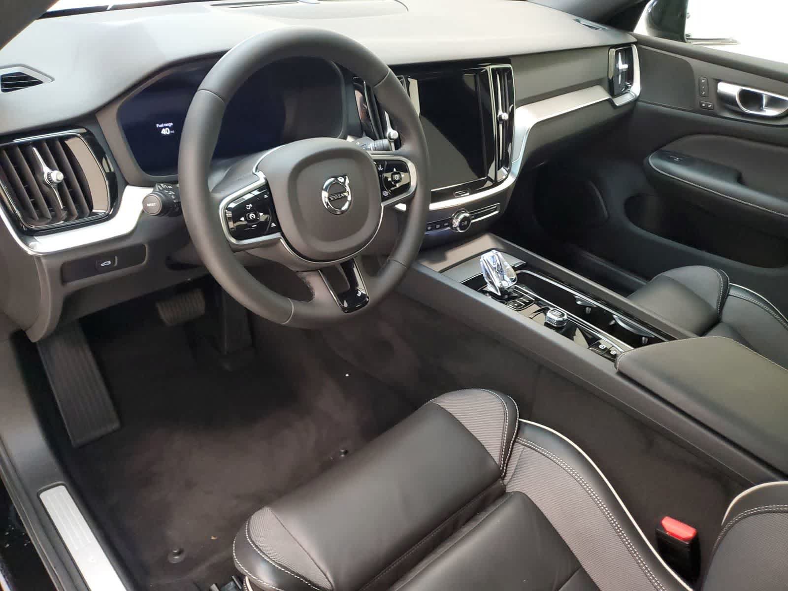 Used 2024 Volvo S60 B5 Plus FWD video 2