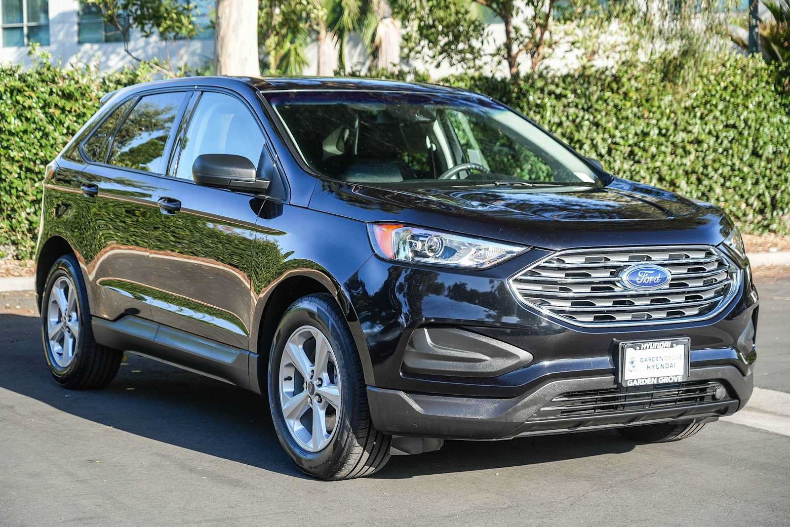 Used 2020 Ford Edge SE w/ Cargo Accessory Package AWD/4WD image 5